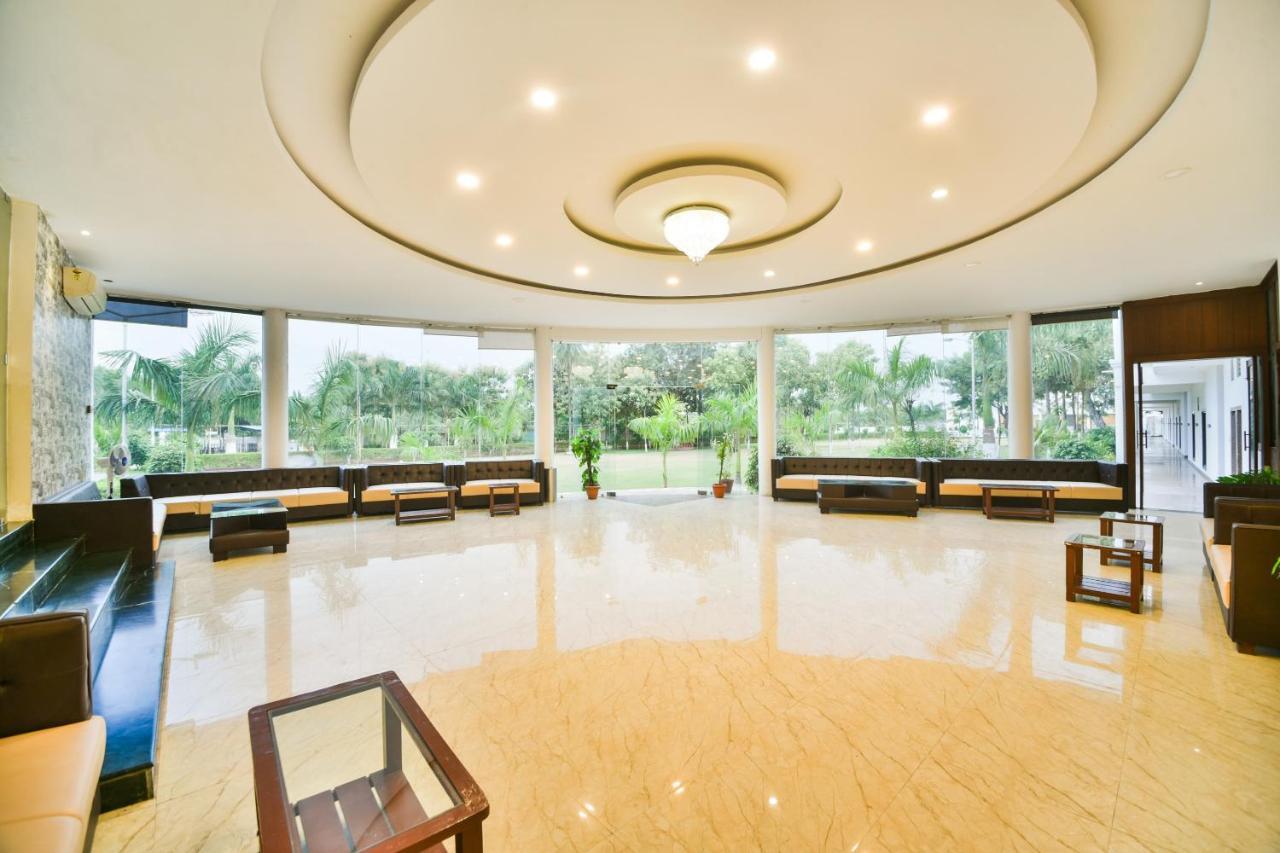 Palette - The Elegance Resort Chittorgarh 외부 사진